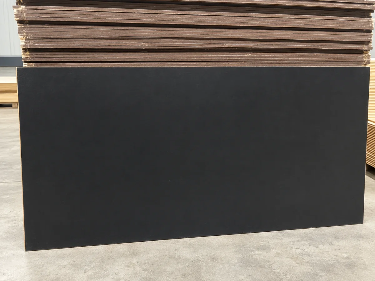 B-keus betonplex 2500x1250x18 mm rechte kanten (=3,13 m²)