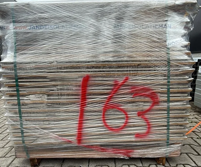Outletpartij 163 Knauf Brio 18 WF 1200x600x18+10mm (=45,36m2)