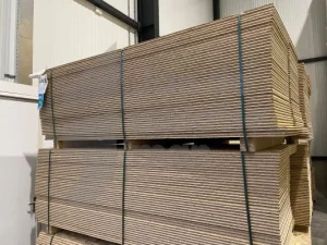 B-keus OSB 2440x590x18 mm tand en groef (=1,44 m²)