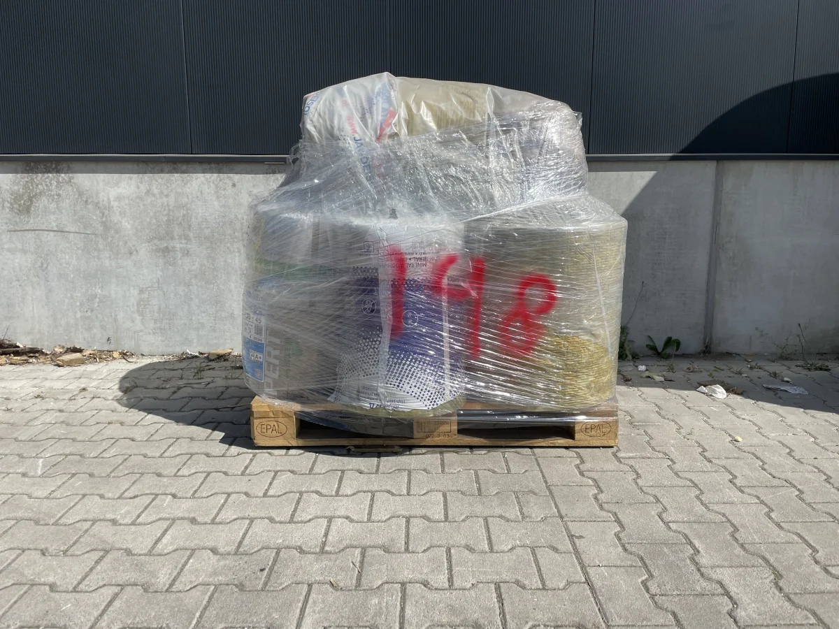 Outletpartij 148 diverse steenwol platen