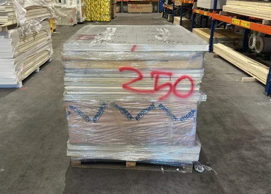 Outletpartij 250 B-keus Diverse diktes PIR isolatie 20-80mm R/T&G (=33,84m²)