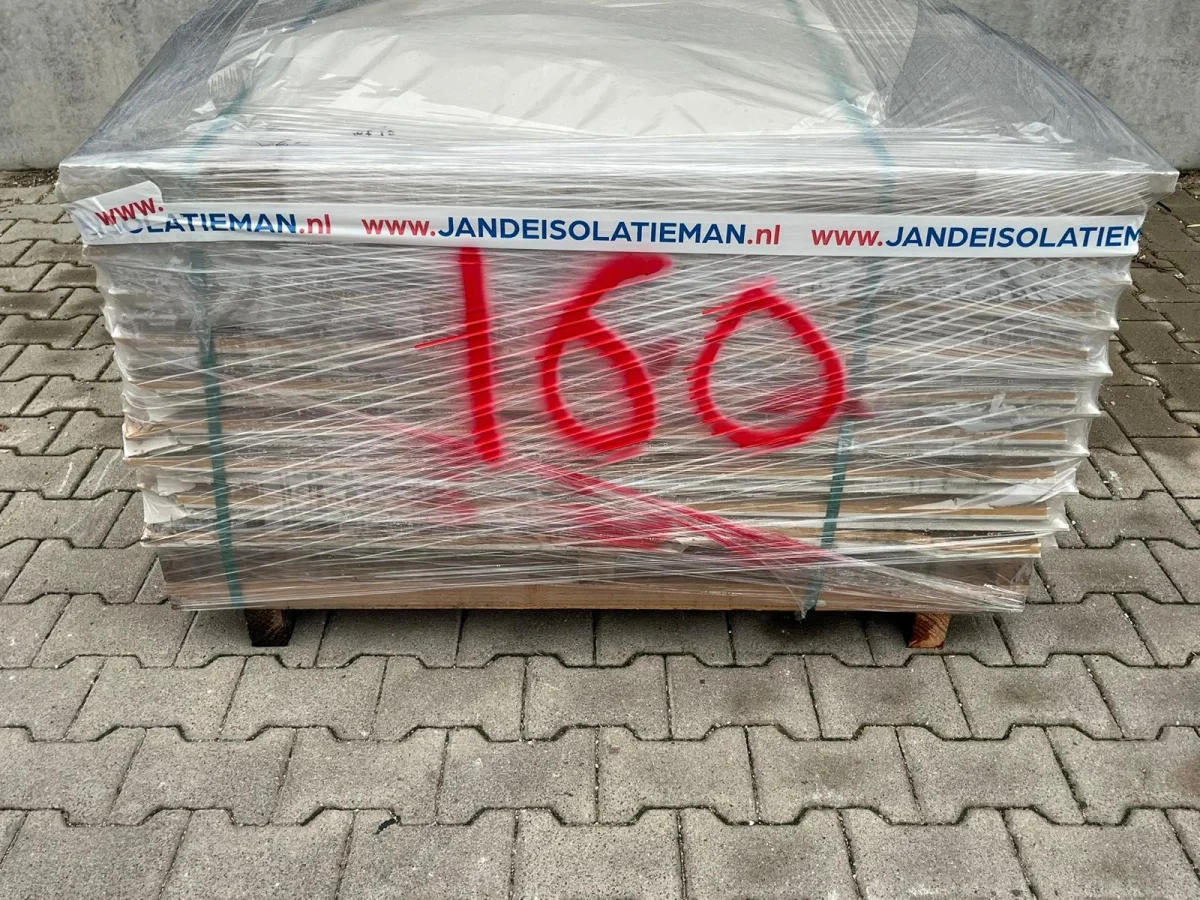 Outletpartij 160 Knauf Brio 18 WF 1200x600x18+10mm (=25,2m2)