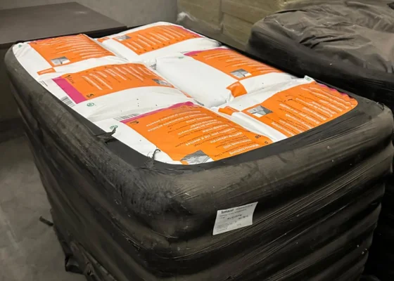 Outletpartij honingraadkorrels 15 liter / 22,5 KG (48 zakken)