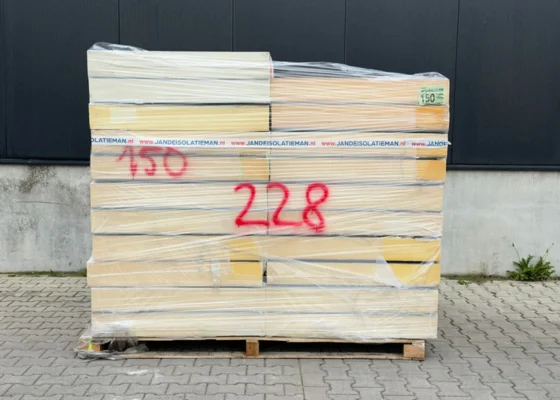 Outlet-Partij-228 B-keus PIR isolatie 1000x1200x150mm (=25,2m2)