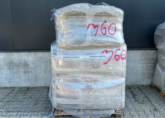 Outletpartij 360 Ursa Walltec Reflex 1350x600x131mm 10st Rd:4,05 (=40,50m²)